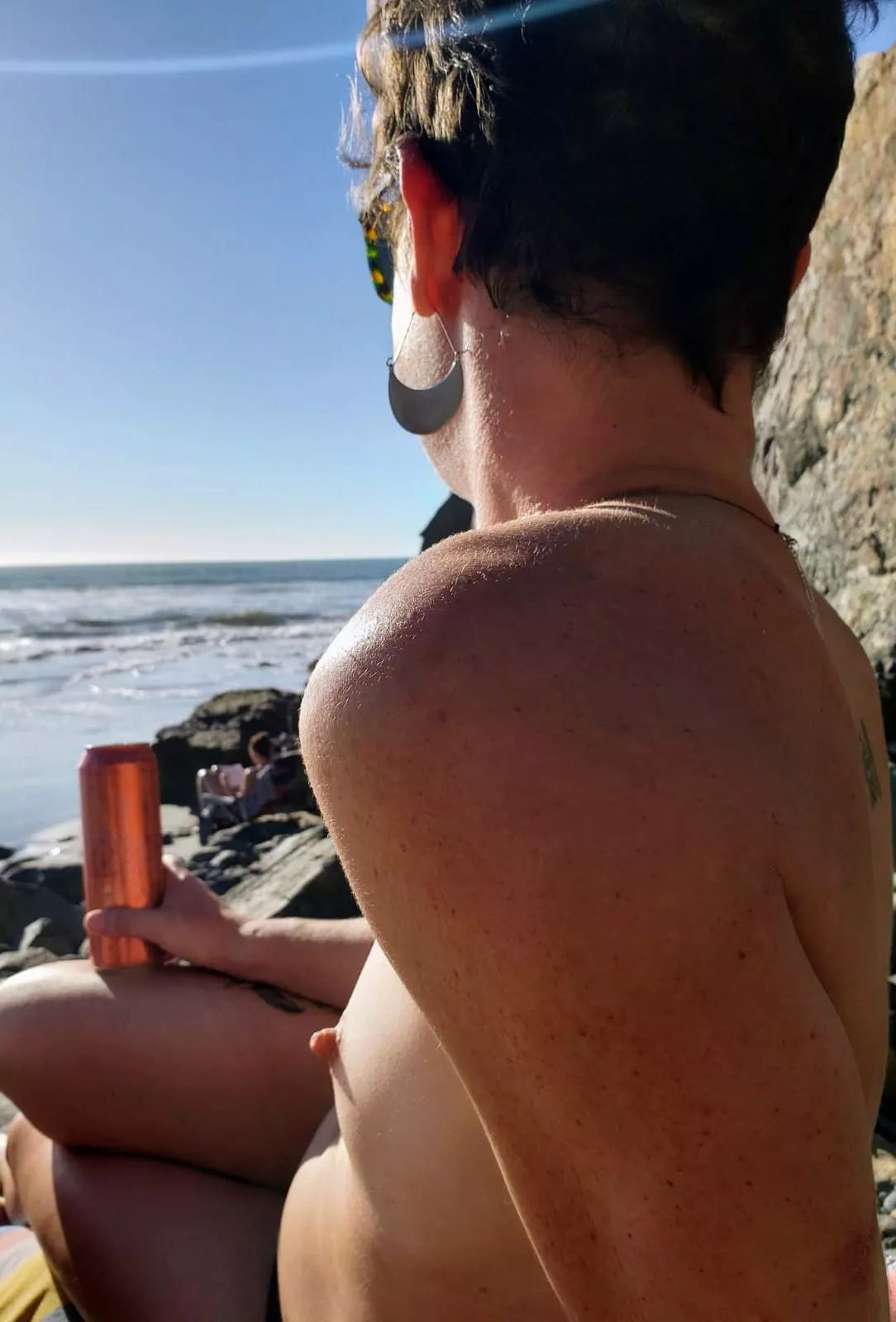 Sunshine, little boobs & big beers posted by BeachesAndBeers