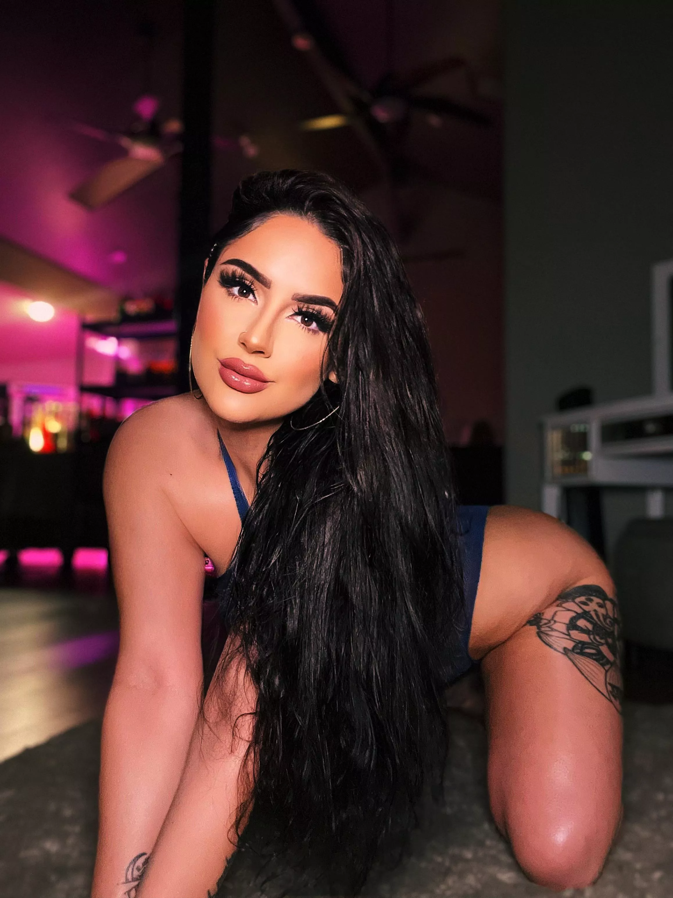 @sunshynebarista Come see through this lil fit until 4 am @girlsofdaisys 😈🔥 Making you something extra special all night long💋 320 112th st sw everett wa posted by AttitudeImpossible26