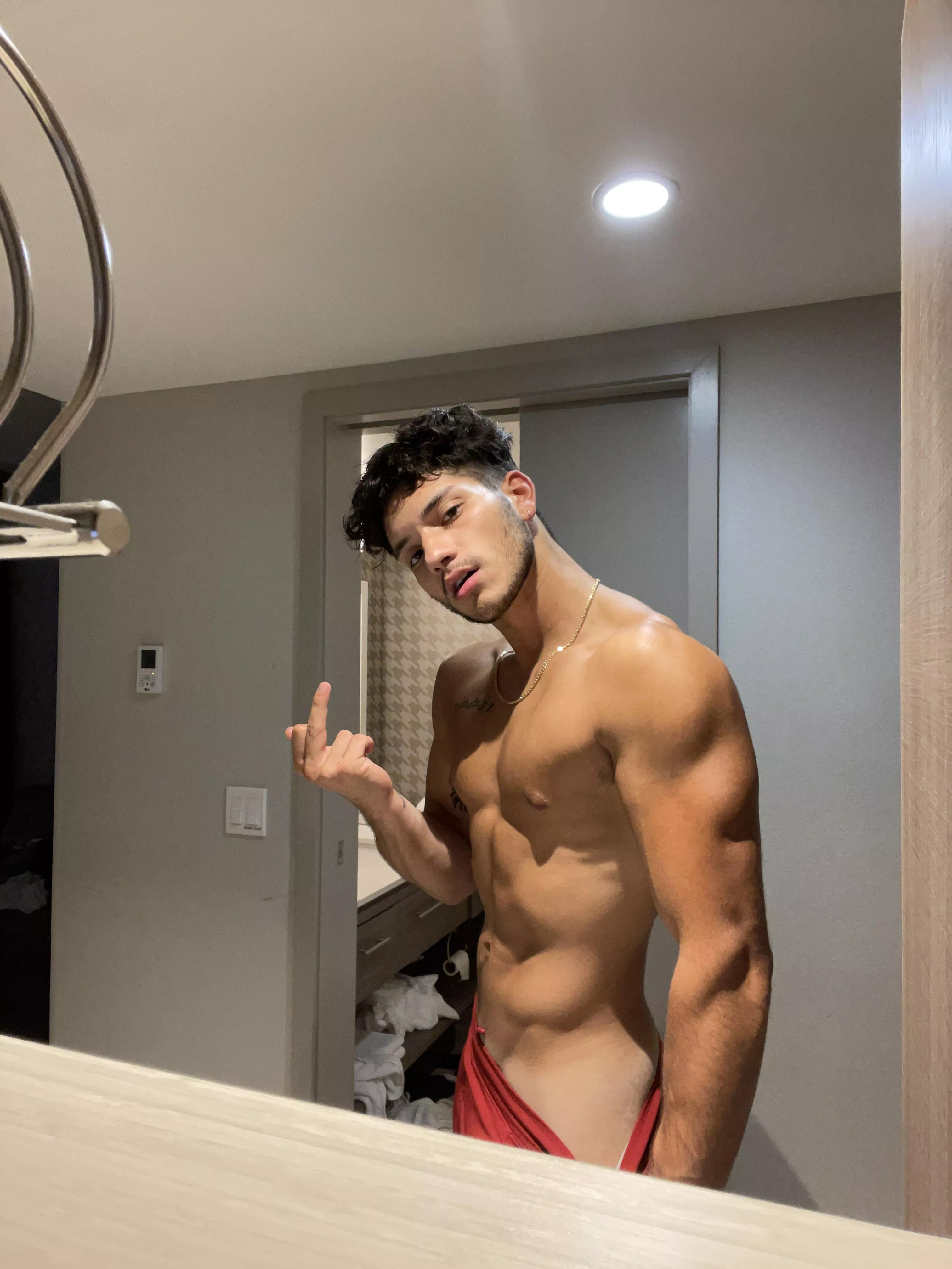 Sup posted by champvgnetears