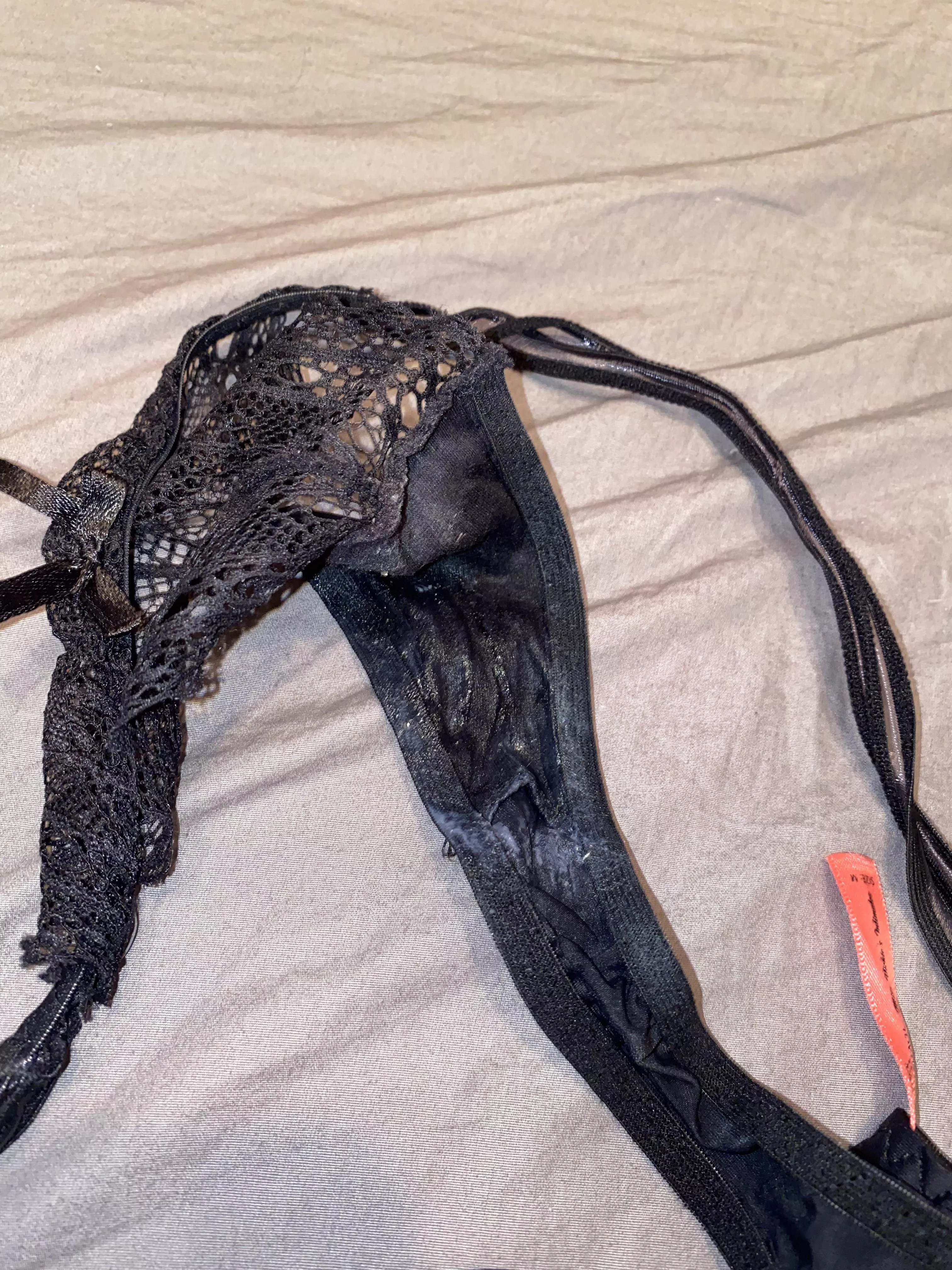 Super messy panties after playing with my pussy 😈 posted by Kayla_WolfeXo