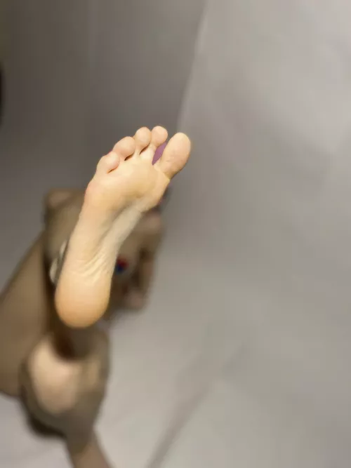 Supper feet by BabySlutSweet