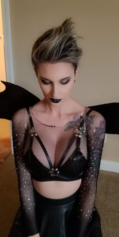 Sure could use some cum on my titties by sweetlittlethingg