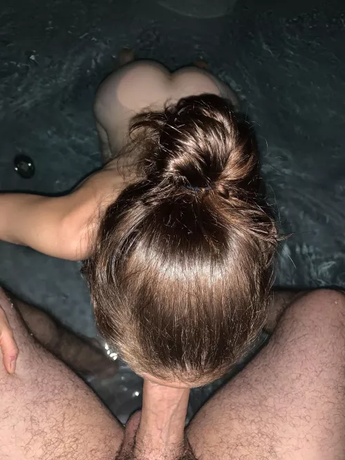 Sure it’s fun being on this side…but my ❤️ shaped ass needs some love too 😉