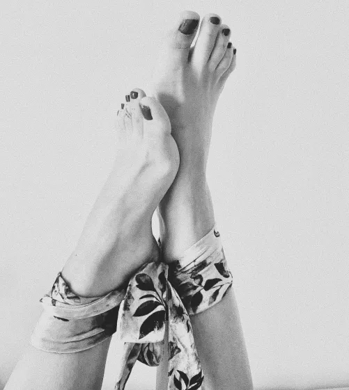 Surprise😚 by Alice-aesthetics