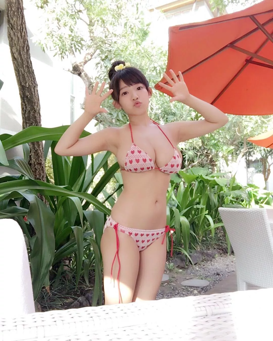 Surprise! posted by vidsonly