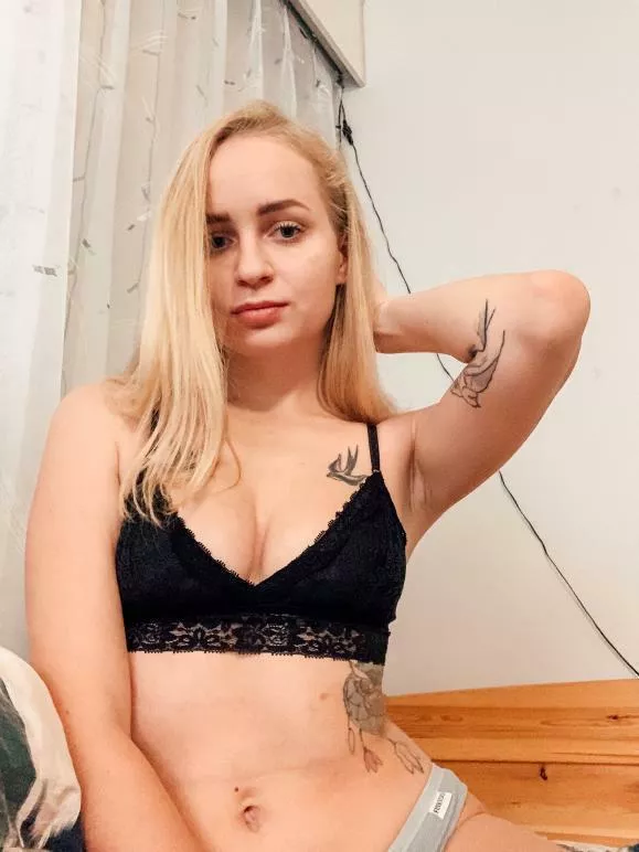 Surprise 💦 posted by anacrane-ph