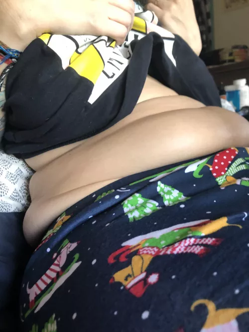 Surprised last years Christmas leggings still fit 🤭 by Melsgotfat