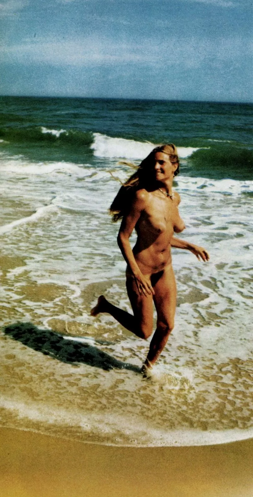Susan Backlinie from Jaws 1975 posted by [deleted]