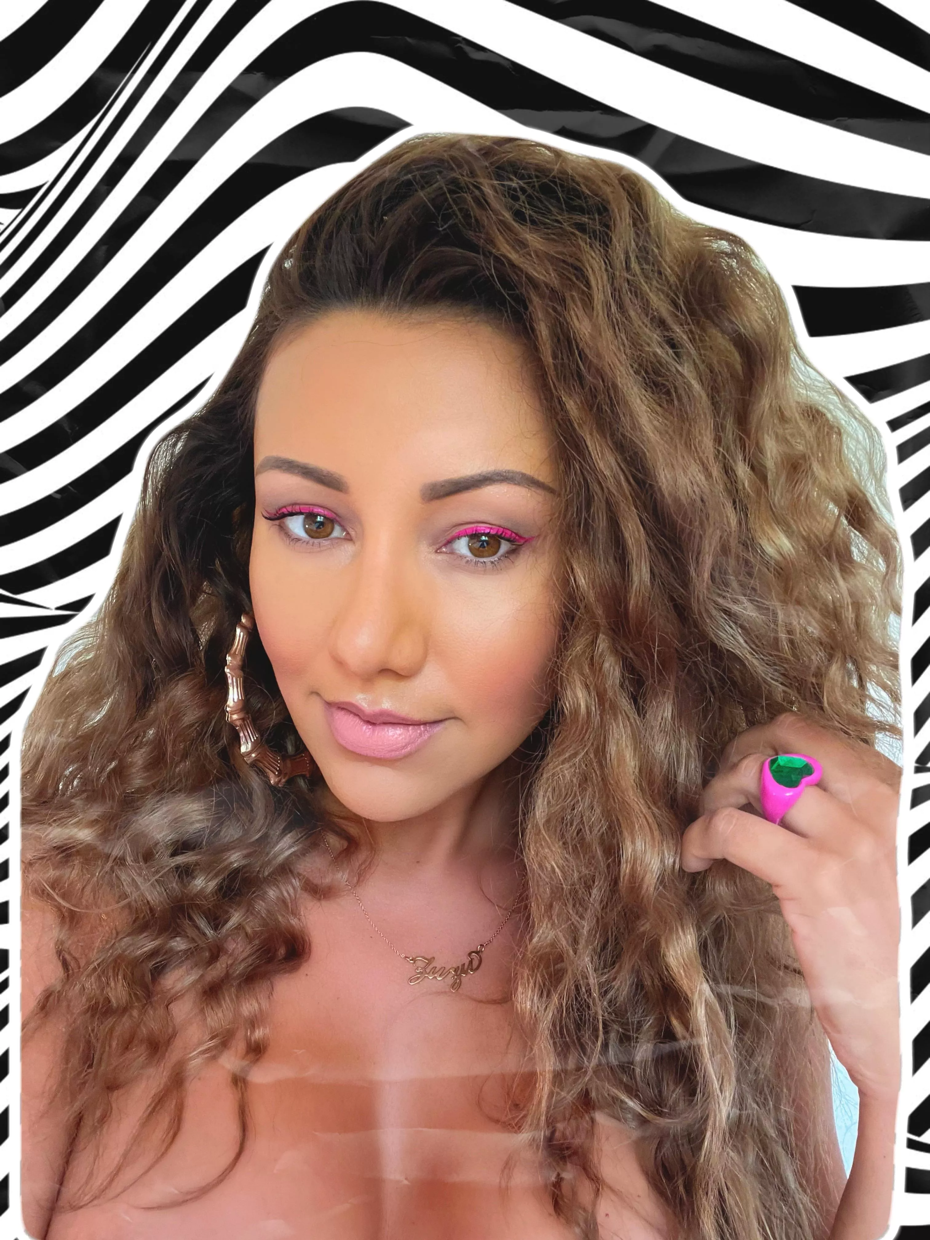 Susana, presenteee posted by WhosThatGirrrl