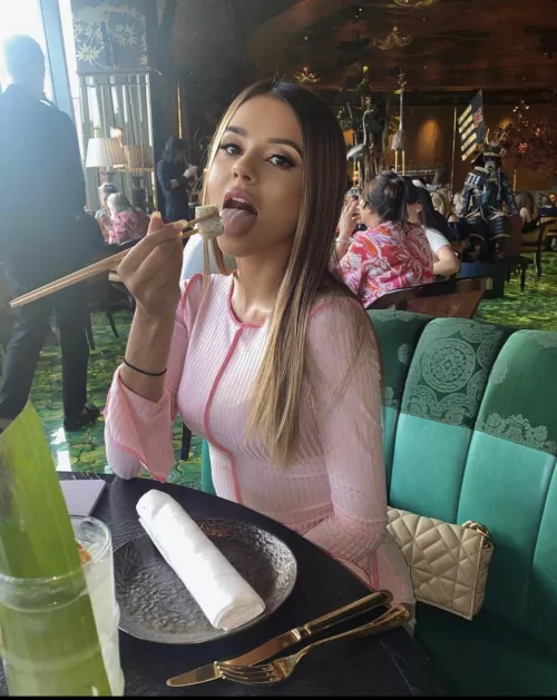 Sushi by icetruckcesi