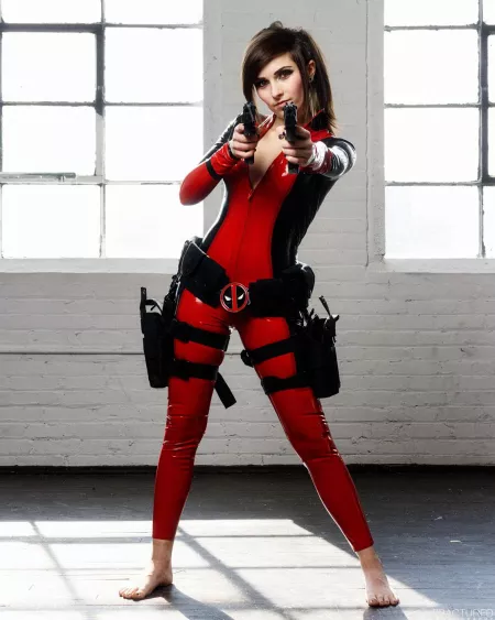 SuteRoozu as Deadpool by SutefaniiRoozu