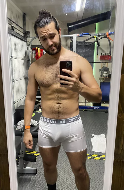 Sweaty after leg day by homogymbro