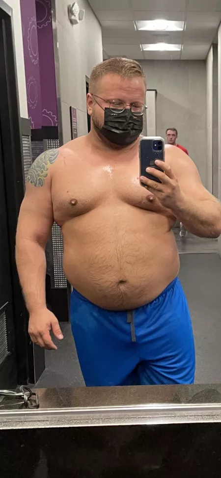 Sweaty after the gym 😅 by Gwehr