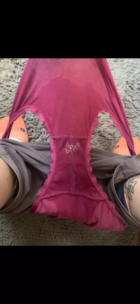 Sweaty, creamy, available to ship now! 2 days worn, 12 mile run and one orgasm. Cotton fullbacks. $30 free shipping. Kik mkrame08 to claim them. [selling][us] by mkrame08