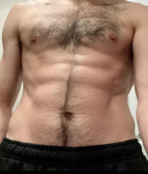 Sweaty fur by deca93