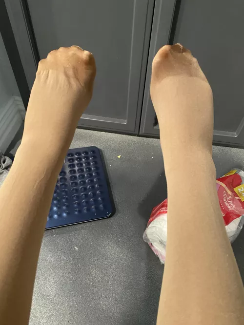 Sweaty nylon toes by sweetmilktitsC4S