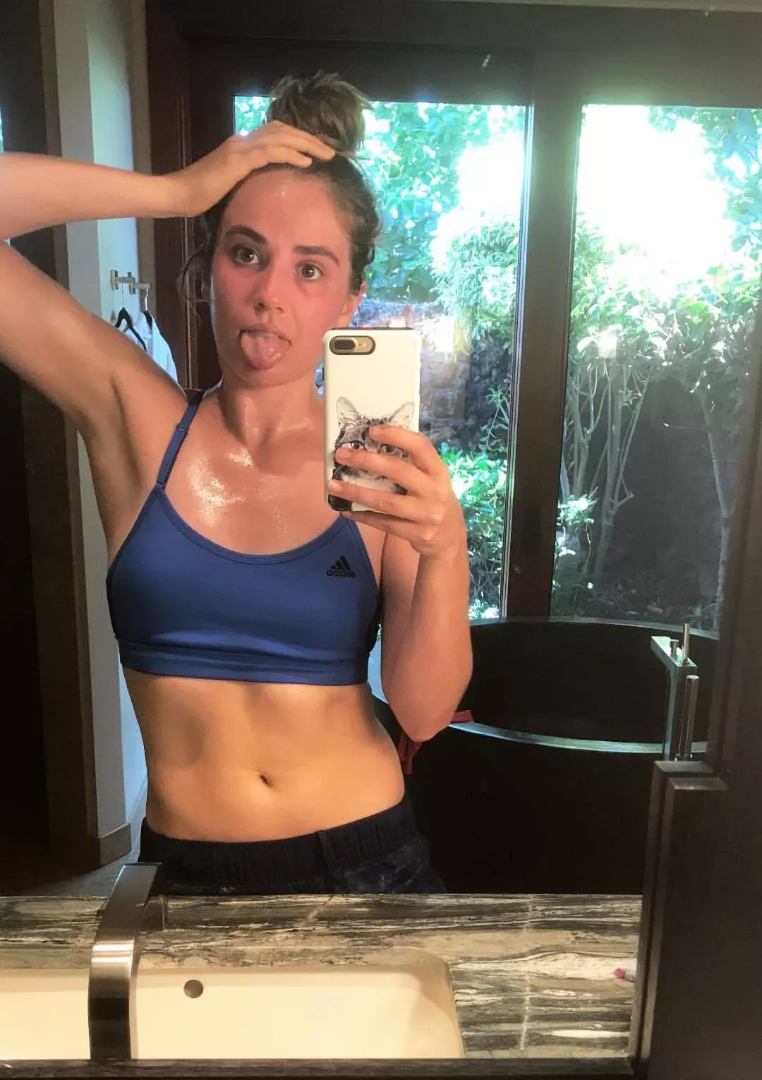 Sweaty 💦💦 posted by nf128