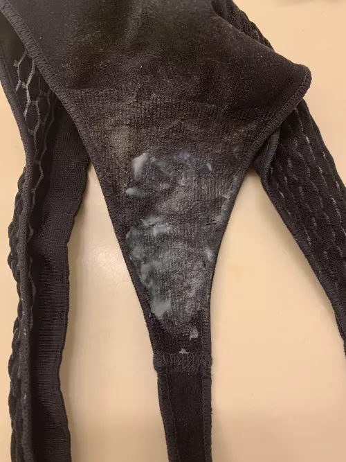 Sweet Asian pussy 🐱 Come lick it clean 🍯 💦 by librabutterfly