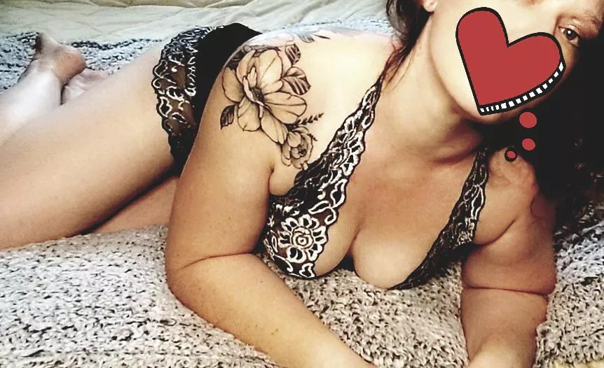 Sweet dreams! 💋 posted by loralei_rae