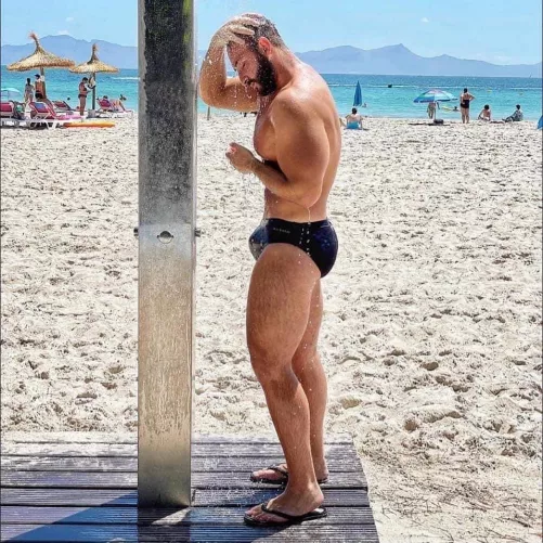 SWIMBULGE by rian20067