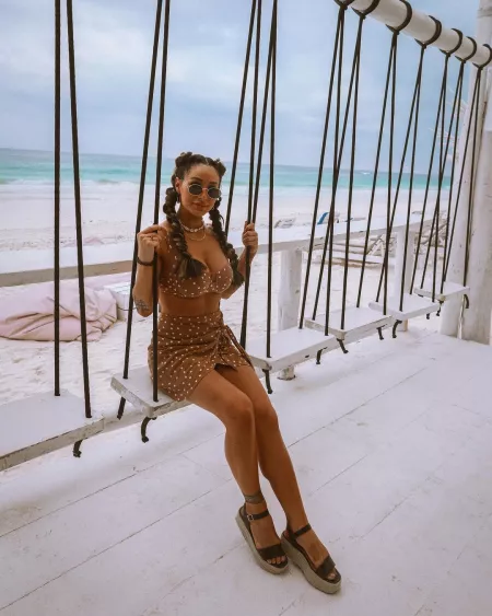 Swingin' Around by PolishedGold