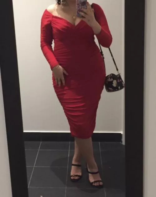 sydney 🤍 20f for m/f couple in their 20s. 5’3 and bisexual 💖 preferably close to cbd (within 10km radius) 🦄💜🪐 by prettydoll777