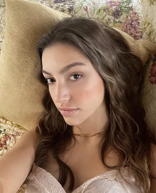 Sydney Serena, one of the most beautiful girls in my eyes by veedawgydawg