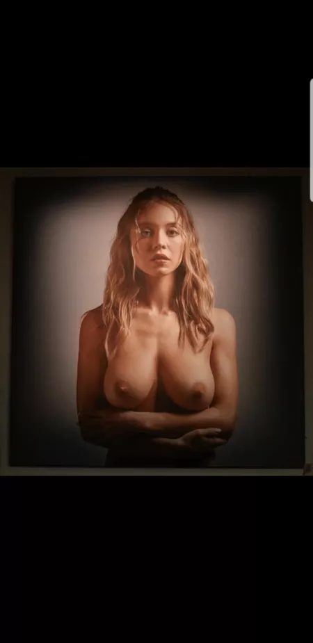 Sydney Sweeney Art by strumpetlover