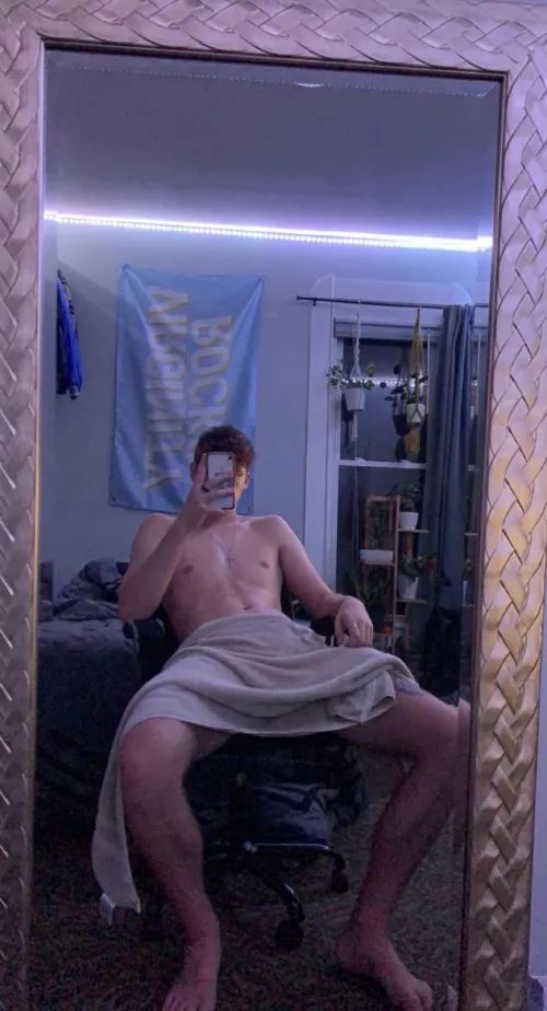 take a peek under the towel;) by collegettwink