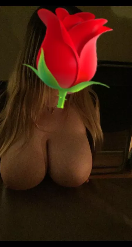 Take me out to a restaurant. The rewards are endless by Bustyhousewifey