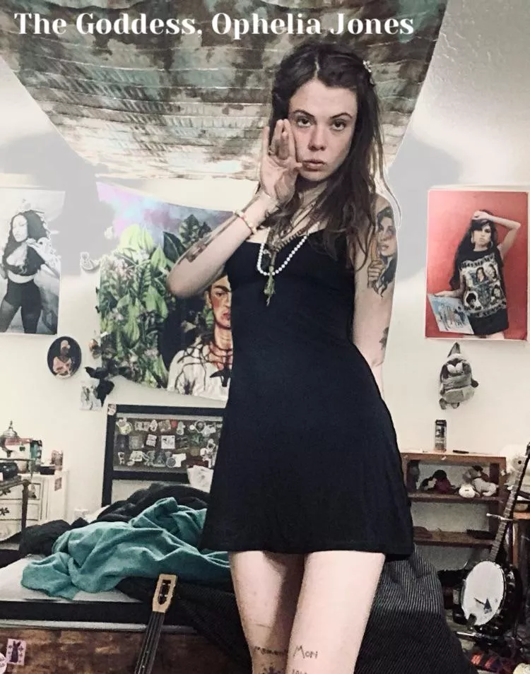 Take Me out to dinner and then buy Me whatever I desire… then wait in the corner while I fuck someone hotter. 🤷‍♀️😉💸😽[domme] posted by GoddessOpheliaJones