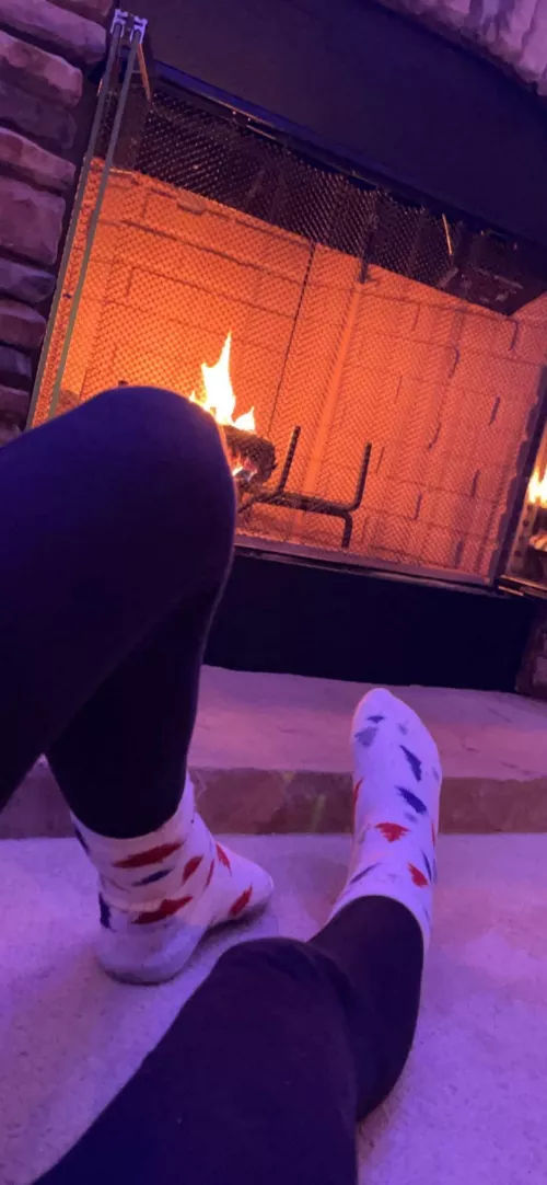 Take my socks off ? by FantasyOfJade