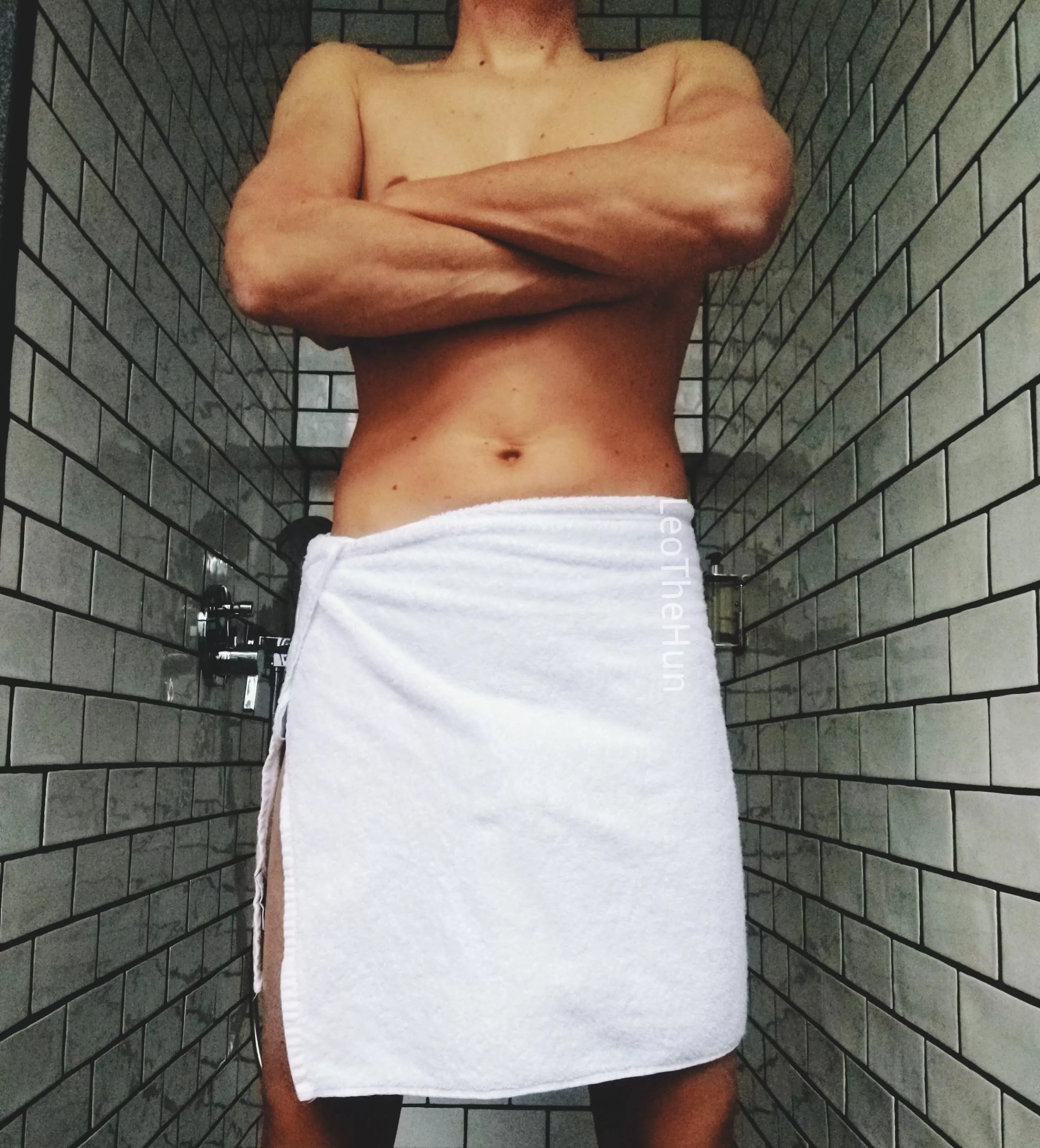 Take off my towel and turn your fantasy into reality posted by LeoTheHun