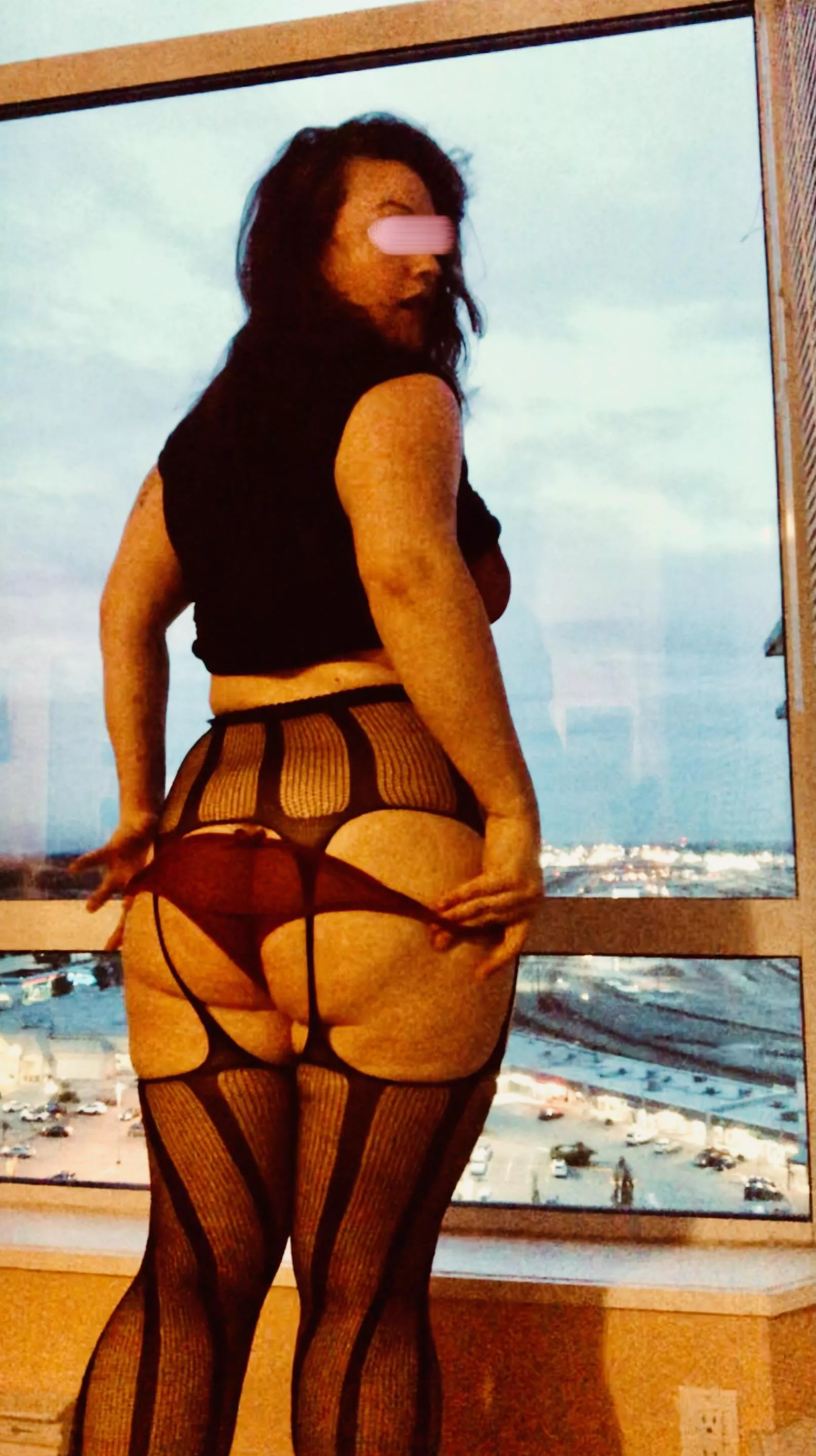 Take them off 😈 posted by Lustnsuch