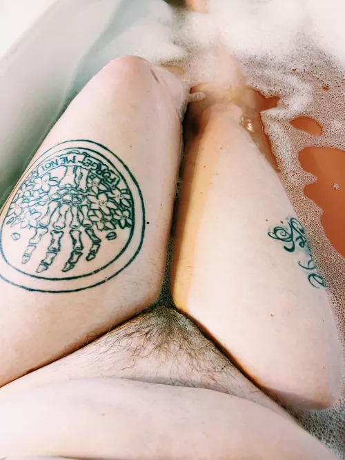 Take your place between my thighs 💦💦 by xlilxbrittxx