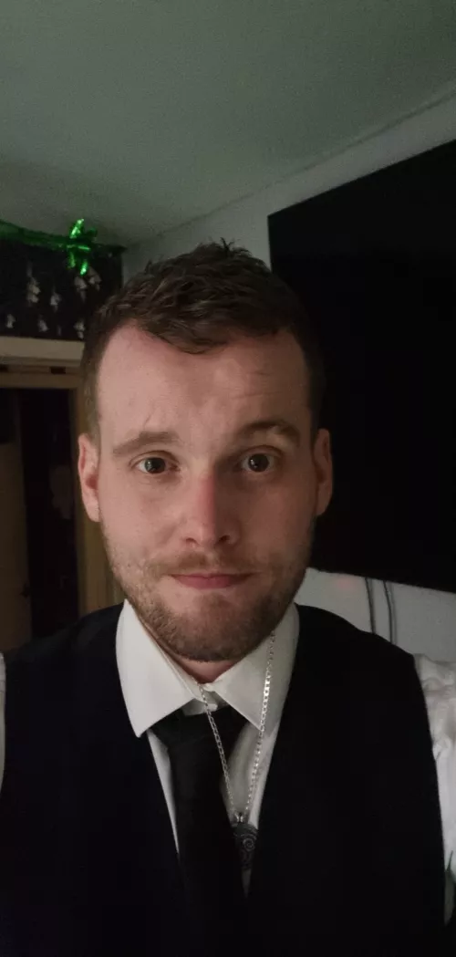 Taken after my (29) team's Christmas night out a couple of weeks ago. by RobertoCarlosio