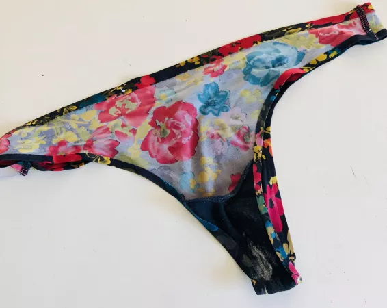 Takes just minutes to leak in my thong. [F](22) by Kimmygirl815