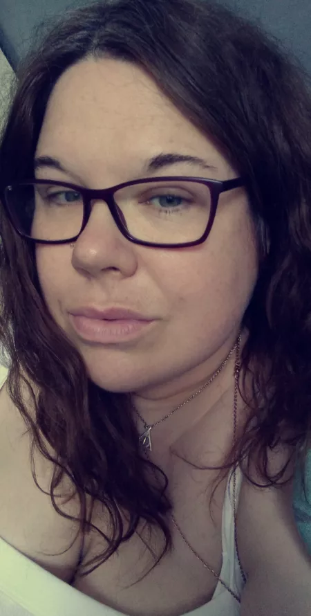 Taking a break from housework🥴 by countingsheep1281