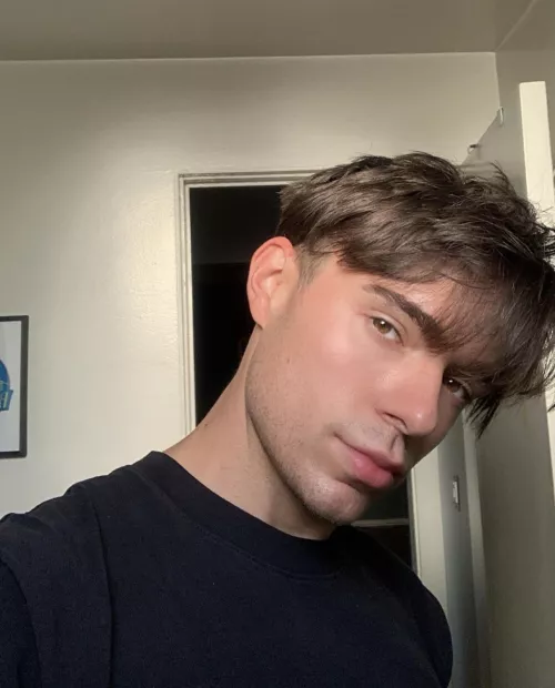 Taking a break from Monday. Gonna play some VR ✌🏼👾 by ThatSimYouKilled