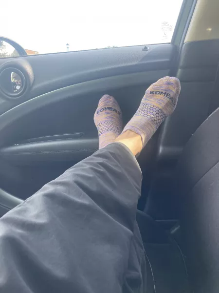 Taking a little break from work 🤭💦 by sonyas_sweet_sole