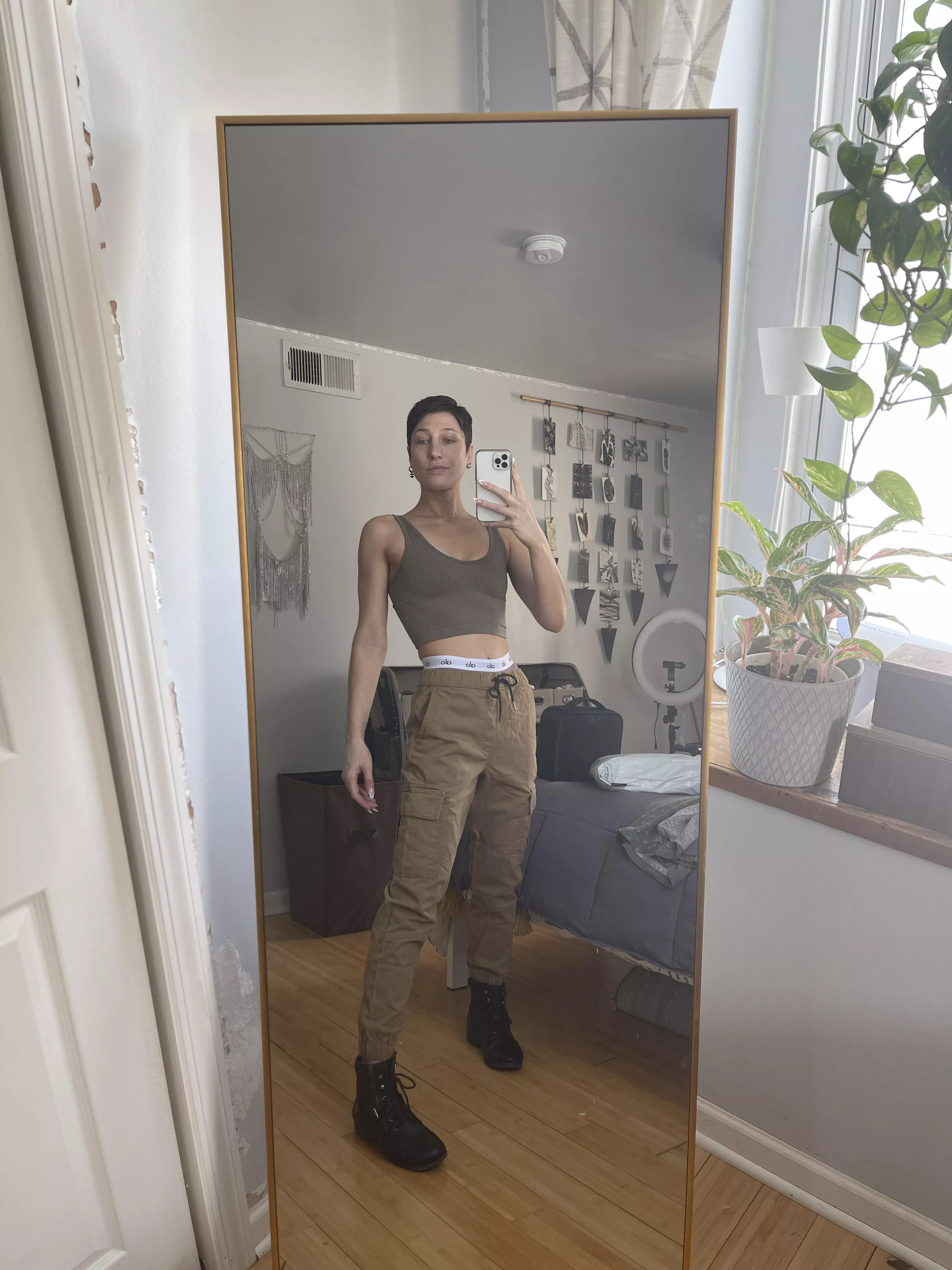 taking gf applications posted by agender-angel