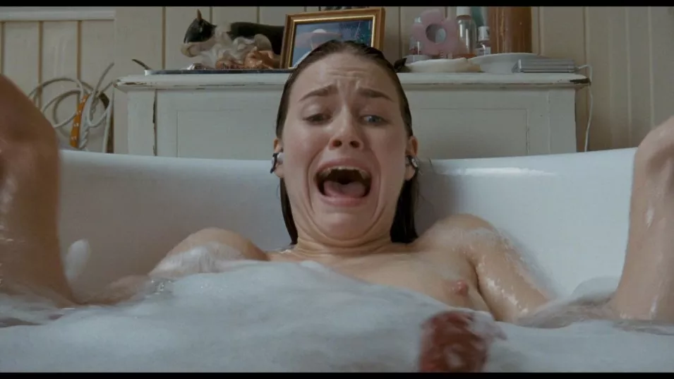 Tania Saulnier - Slither (2006) posted by history777