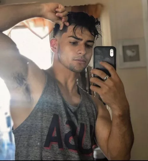 “Tank n pits” … by neilfromsydney2003