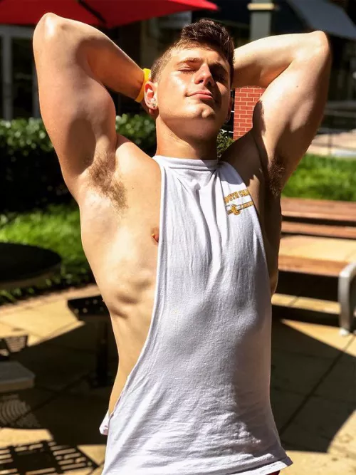 “Tank n pits” … by neilfromsydney2003