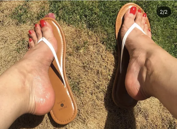 Tanning in this weather 🩴😍 by CDLory