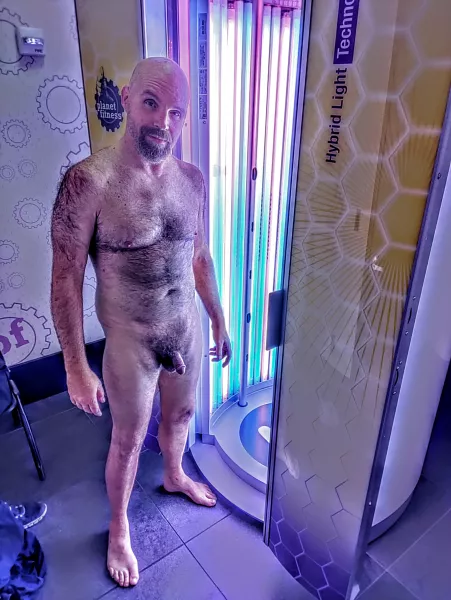 Tanning my cheeks ;) by Uly46