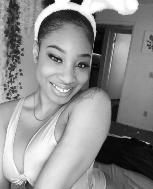 Tap in let’s get to know each other 😍✌️ by Lalabennie