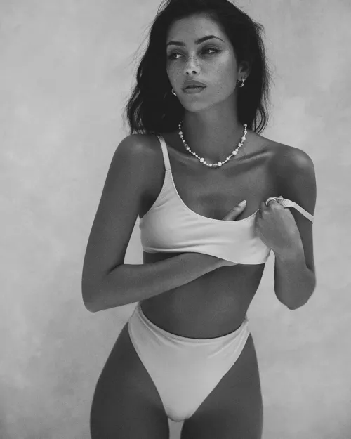 Tara Bakalian by bugaku