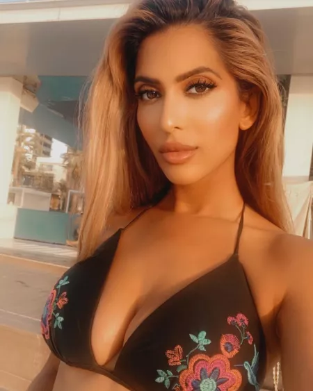 Tasha Tah by v8ghost