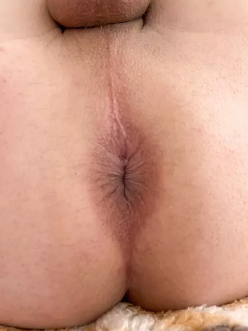 Taste me 👅👅👅 by CorduroyPillows